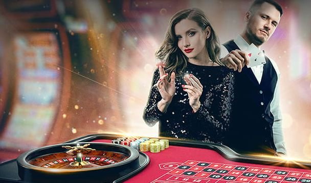 Pengguna membaca panduan slot155 dengan tenang